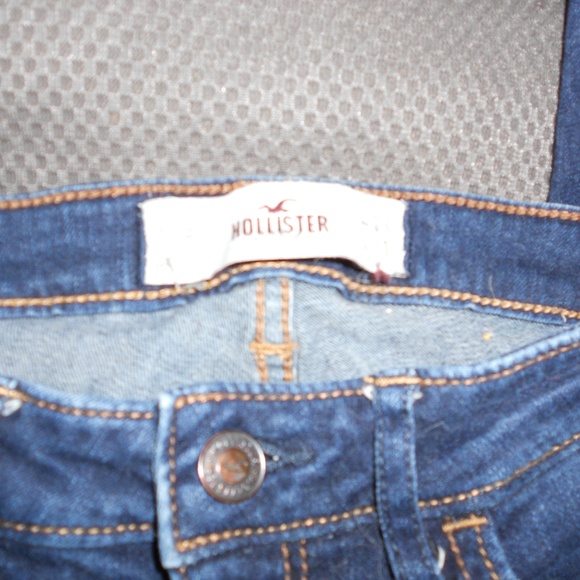 Hollister jeans  size 00R   W23  L31 - Picture 2 of 3